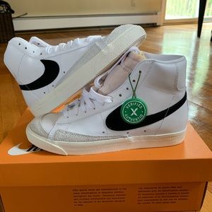 Nike Mid Blazer 77 vintage sz 6.5 men’s/women’s 8